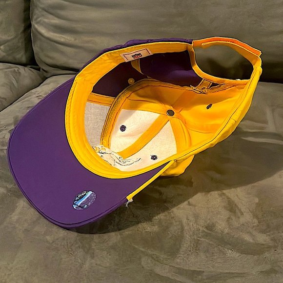 Minnesota Vikings hat - Picture 4 of 5